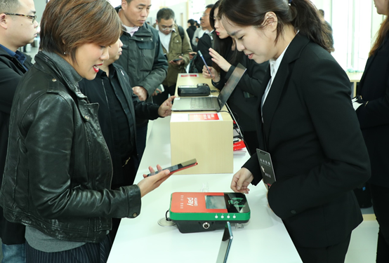 1555051435433674.png blob.png